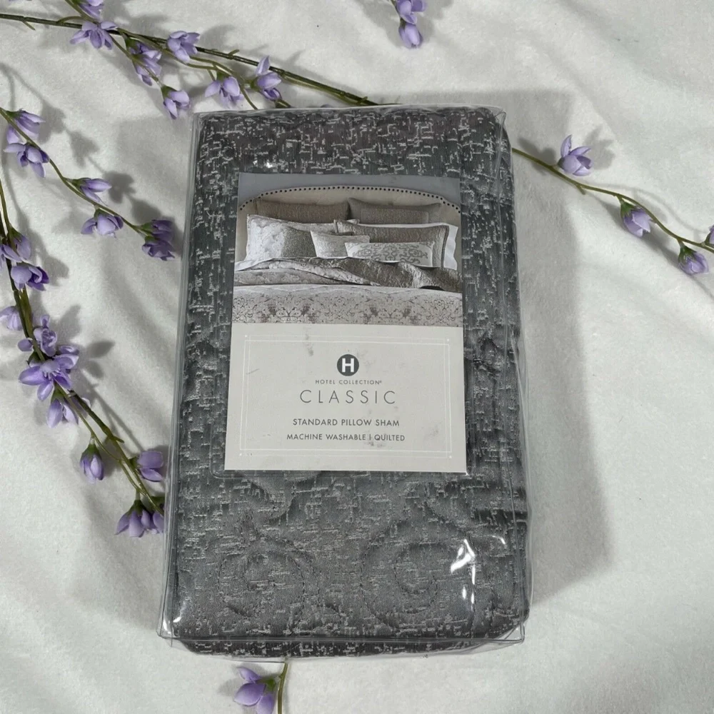 NIB‎ [ 1 Standard ] Quilt Sham for Hotel Collection Classic Embossed Jacquard